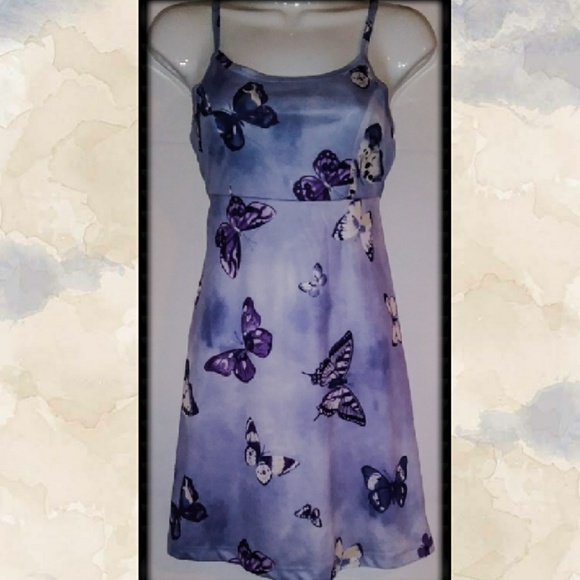 Charlotte Russe Dresses & Skirts - 🆑3 - $ 💦Charlotte Russe Butterfly Pattern Dress